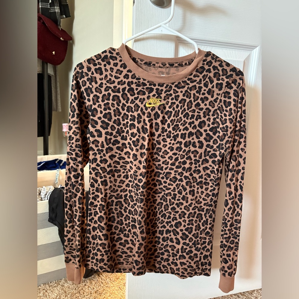Nike Brown and Black Leopard Print Tee